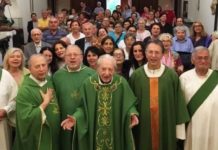 Một linh mục có 4 người con linh mục