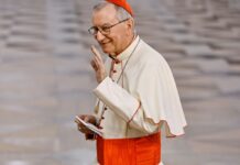 Đức Hồng y Parolin: Đàm phán là giải pháp duy nhất trước đe dọa chiến tranh