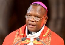 Hồng y Ambongo nói phương Tây đang “mất đà”