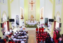 Giáo xứ Đông Tháp: Thánh lễ cung hiến bàn thờ và làm phép nhà thờ giáo họ Yên Thọ