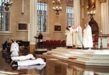 Thánh lễ truyền chức Phó tế thầy Giuse Nguyễn Minh Quân và thầy Phaolô Phạm Đình Lợi tại Kentucky, Hoa Kỳ