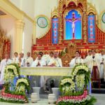 Giáo xứ Dĩ Lệ: Đức Giám mục Anphong chủ sự thánh lễ trong Tuần chầu đền tạ Thánh Thể
